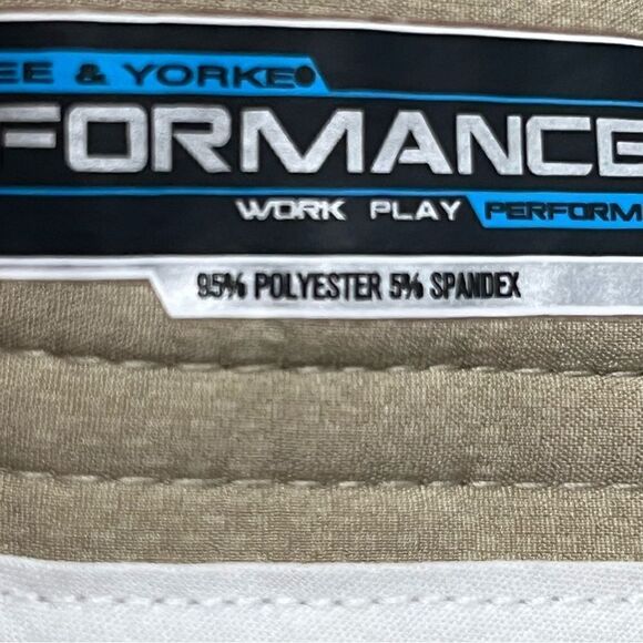 Roundtree & Yorke Performance Shorts Men’s 48 Tan  Pockets Stretch Flat Front - Picture 9 of 9